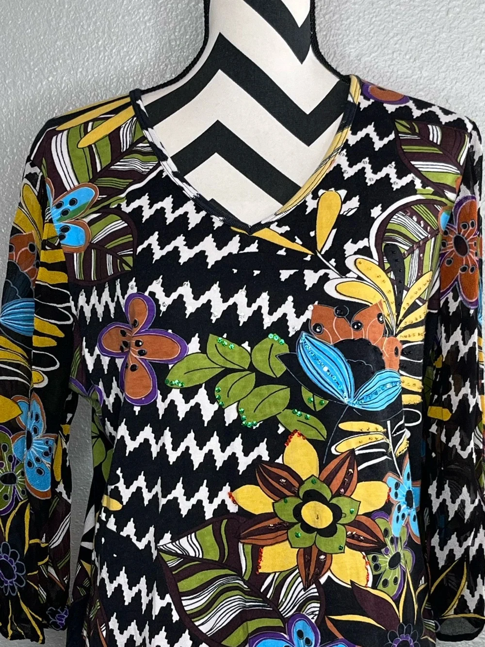 Le Mieux Sz XL Art to Wear Sheer Bell Sleeve Boho Embellished Chevron Top - Picture 4 of 15